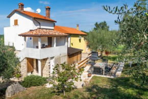 Apartments with a parking space Gornji Picudo, Umag - 22354